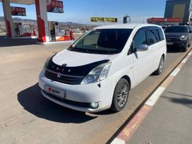    Toyota Isis 2006 , 680000 , -