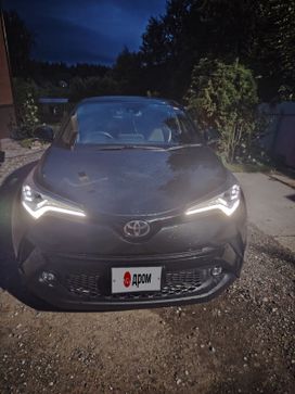 SUV   Toyota C-HR 2018 , 2280000 , 