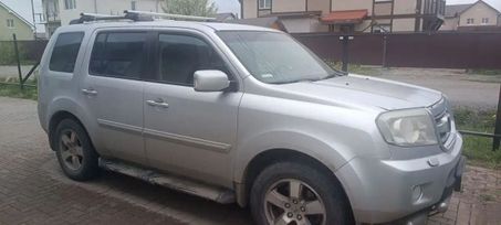 SUV   Honda Pilot 2008 , 900000 ,  