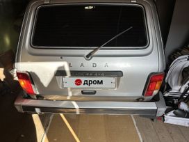 SUV    4x4 2131  2010 , 500000 , 
