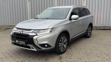 SUV   Mitsubishi Outlander 2018 , 2250000 , --
