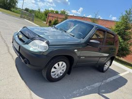 SUV   Chevrolet Niva 2017 , 700000 , 