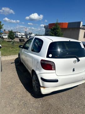  3  Toyota Vitz 1999 , 280000 , 