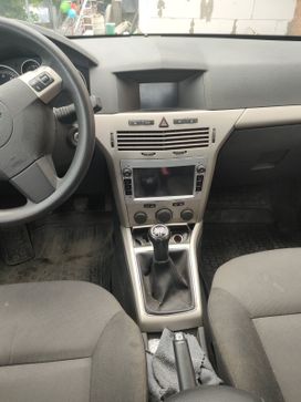  Opel Astra 2008 , 610000 , 