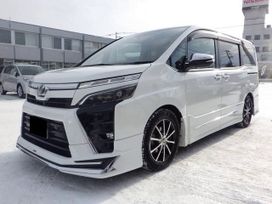    Toyota Voxy 2021 , 1680000 , 