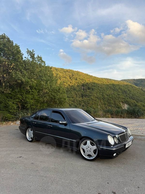  Mercedes-Benz E-Class 1999 , 800000 , 