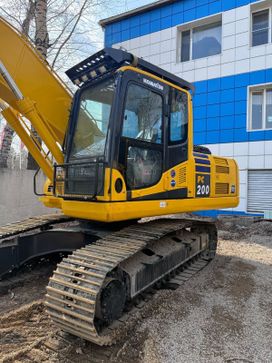   Komatsu PC200 2025 , 11000000 , 