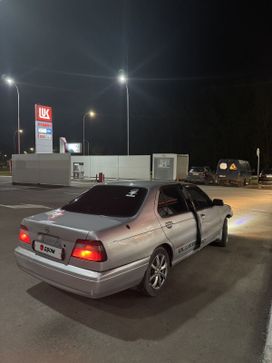  Nissan Bluebird 1996 , 230000 , 