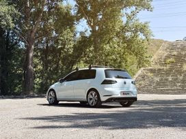 Volkswagen Golf 2013 , 1650000 , 