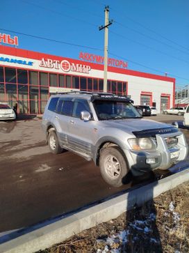 SUV   Mitsubishi Pajero 2000 , 900000 , -