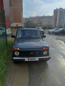 SUV    4x4 2131  2015 , 650000 , 