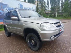 SUV   Chevrolet Niva 2013 , 415000 , 