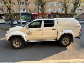  Toyota Hilux 2011 , 2700000 , 