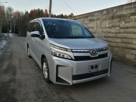    Toyota Voxy 2017 , 2750000 , 