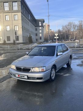  Nissan Bluebird 2000 , 220000 , 
