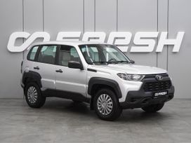SUV      2021 , 820000 , 