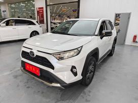 SUV   Toyota RAV4 2022 , 2620000 , 