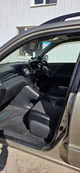 SUV   Toyota Kluger V 2001 , 1150000 , -