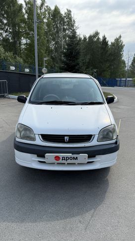  Toyota Raum 2000 , 380000 , 