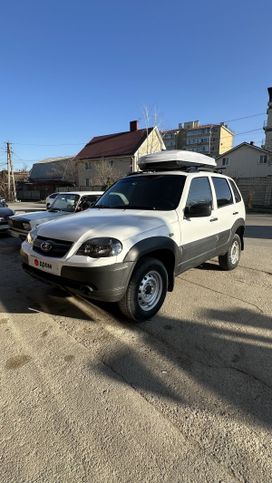 SUV   Chevrolet Niva 2020 , 880000 , 