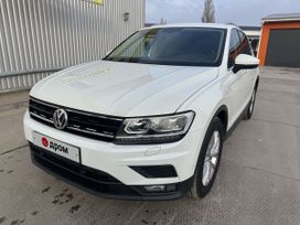 SUV   Volkswagen Tiguan 2018 , 2700000 , 