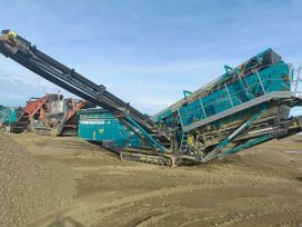 -  Powerscreen Chieftain 1700 2017 , 15000000 , --