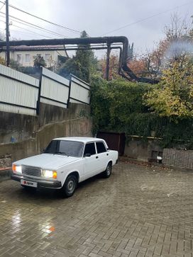   2107 2010 , 180000 , 