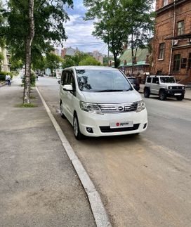    Nissan Serena 2010 , 1050000 , 