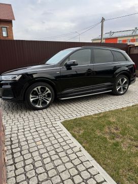 SUV   Audi Q7 2022 , 11300000 , 
