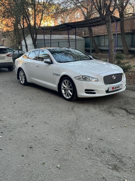  XJ, 2014