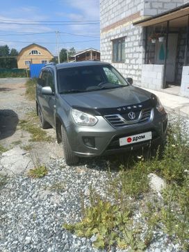 SUV   Chery Tiggo T11 2014 , 549000 ,  