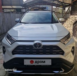 SUV   Toyota RAV4 2020 , 3050000 , 