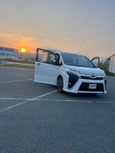    Toyota Voxy 2020 , 2850000 , 