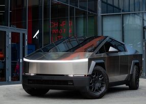  Tesla Cybertruck 2024 , 28000000 , 