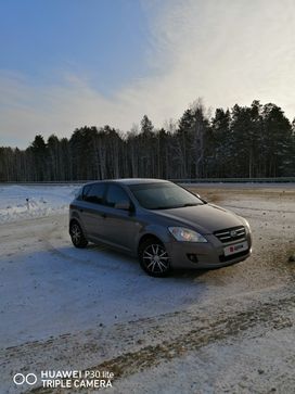  Kia Ceed 2008 , 500000 , 