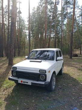 3   4x4 2121  1996 , 380000 , 