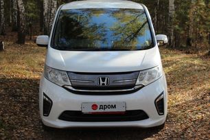    Honda Stepwgn 2017 , 2055000 , 