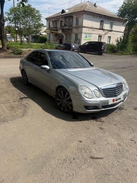  Mercedes-Benz E-Class 2002 , 700000 , 
