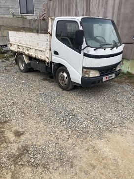  Hino Dutro 2003 , 2800000 , 