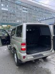 SUV     2013 , 640000 , 