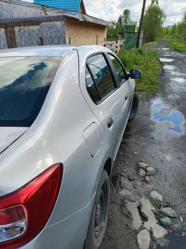  Renault Logan 2014 , 425000 , 