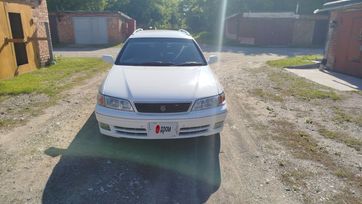  Toyota Mark II Wagon Qualis 2001 , 860000 , 