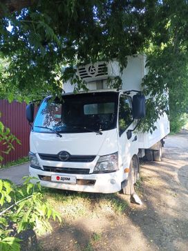  Hino 300 2017 , 3000000 , 
