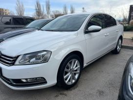  Volkswagen Passat 2011 , 1450000 , 