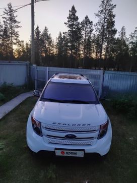 SUV   Ford Explorer 2013 , 2100000 , 