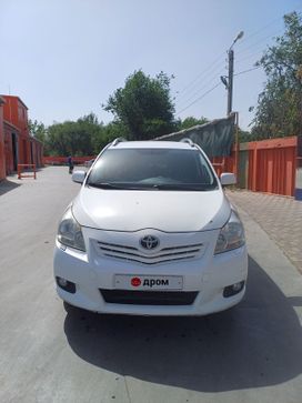    Toyota Verso 2011 , 850000 , 