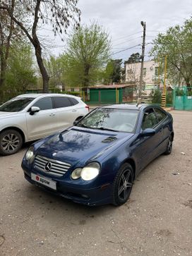 3  Mercedes-Benz C-Class 2002 , 370000 , 