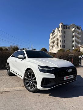 SUV   Audi Q8 2022 , 8990000 , 