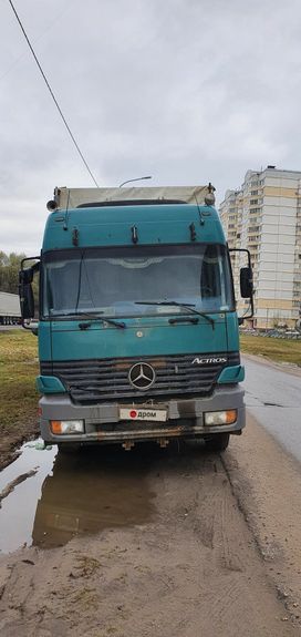 ‘ор‚овой ‚ен‚ованн‹й грузовик Mercedes-Benz Actros 1998 года, 1000000 рублей, 