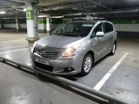    Toyota Verso 2011 , 990000 , 